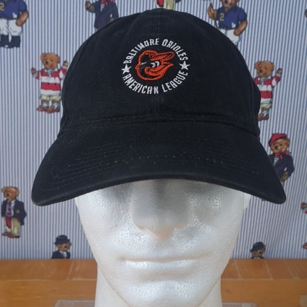 Baltimore Orioles logo MLB New Era 9Twenty Women's soft shell pull tab black hat